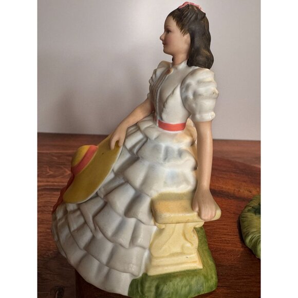 Vintage Avon Gone With the Wind Figurines – Scarlett O’Hara & Rhett Butler – 198 - Picture 4 of 11